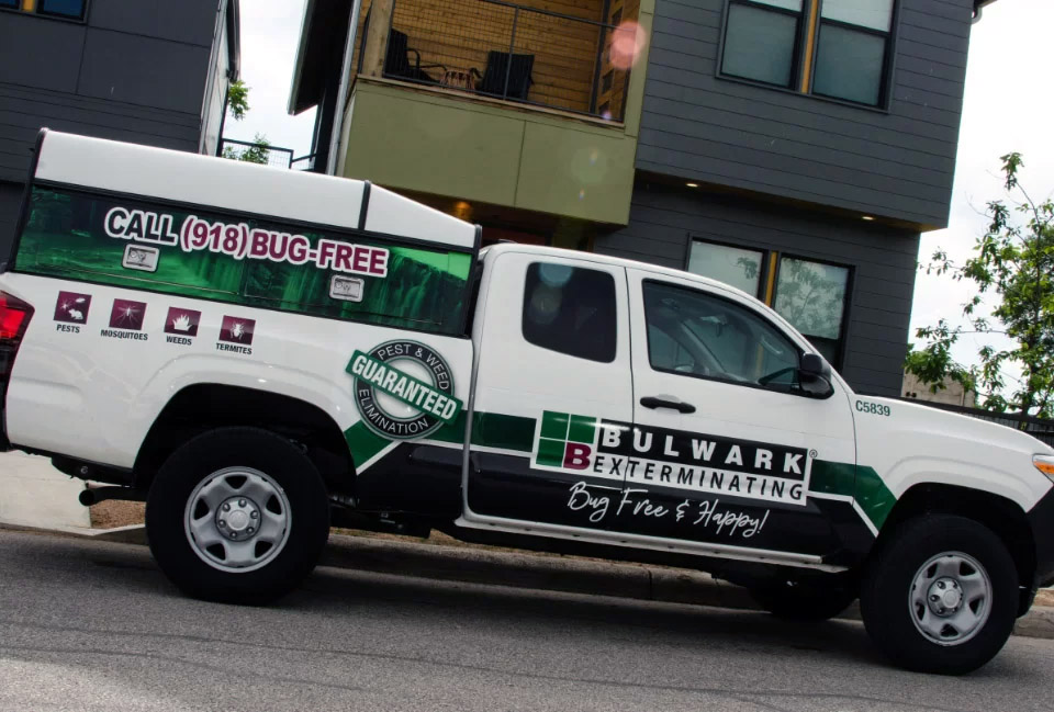 image of a Bulwark Exterminating truck