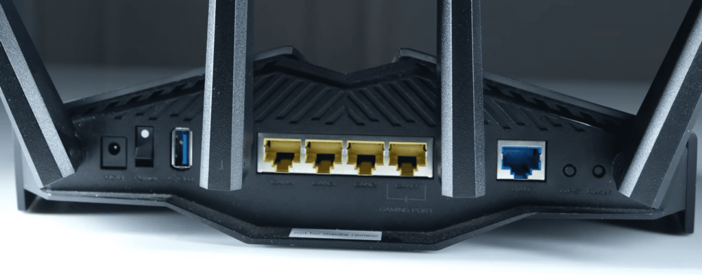 ASUS RT-AX82U Ports